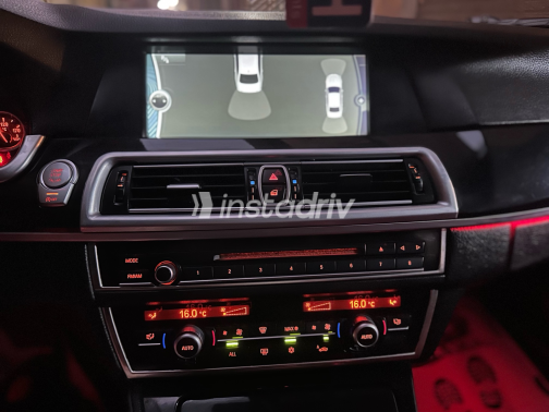 BMW 520 2013 Silver Automatic Used for Sale in Greater Cairo ( Cairo + Giza) - 4