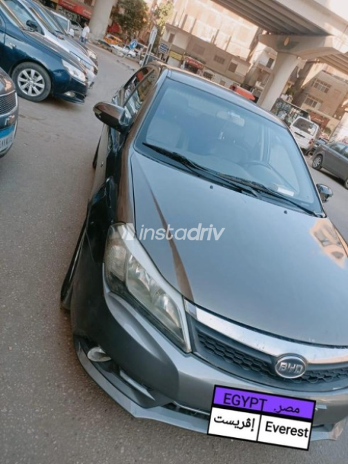 بى واى دى‬ F3 2020 فضي أوتوماتيك مستعملة للبيع في الهرم - 2
