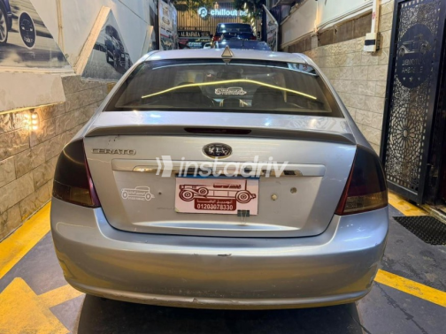 Kia Cerato 2007 White Automatic Used for Sale in Heliopolis - 4