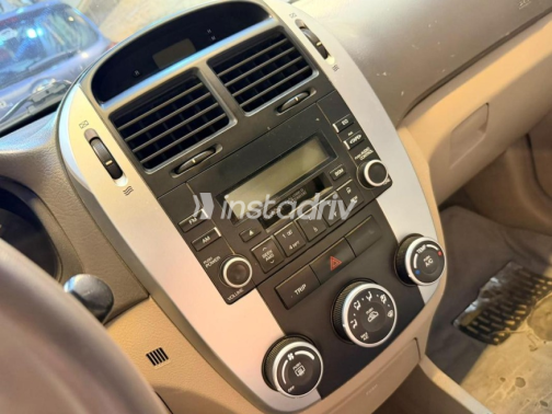 Kia Cerato 2007 White Automatic Used for Sale in Heliopolis - 8