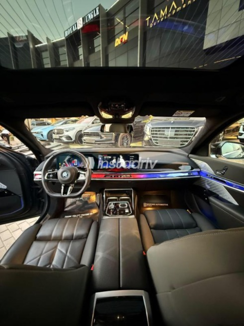 BMW 760 2024 Black Automatic Used for Sale in Cairo - 5