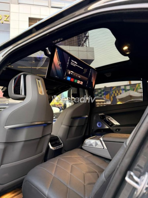 BMW 760 2024 Black Automatic Used for Sale in Cairo - 7