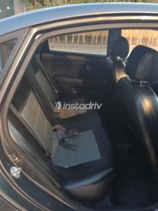 Hyundai Elantra HD 2021 White Automatic Used for Sale in Greater Cairo ( Cairo + Giza) - 4