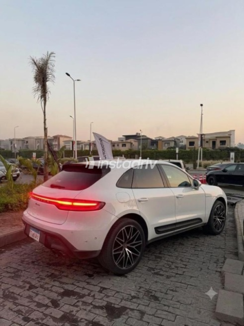 Porsche Macan 2024 White Automatic Used for Sale in Cairo - 3
