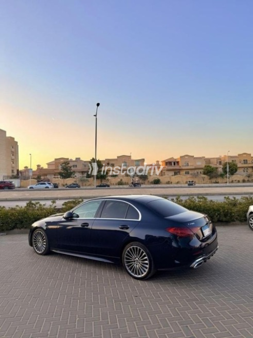 Mercedes C 200 2023 White Automatic Used for Sale in Greater Cairo ( Cairo + Giza) - 4