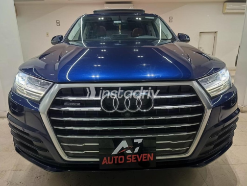 اودي Q7 2019 أزرق غامق أوتوماتيك مستعملة للبيع في مصر الجديدة - 1