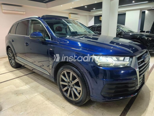 اودي Q7 2019 أزرق غامق أوتوماتيك مستعملة للبيع في مصر الجديدة - 5