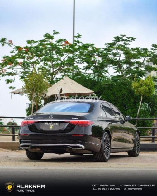 مرسيدس S 450 2023 أسود أوتوماتيك مستعملة للبيع في 6 أكتوبر - 2