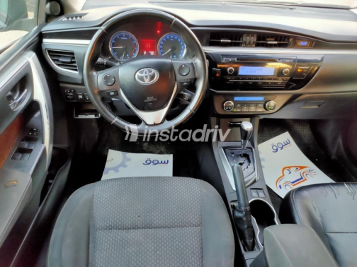 Toyota Corolla 2015 Black Automatic Used for Sale in Maadi - 7