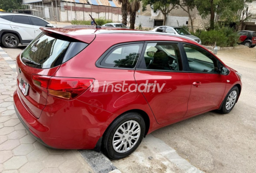 Kia Ceed 2019 White Automatic Used for Sale in Greater Cairo ( Cairo + Giza) - 5