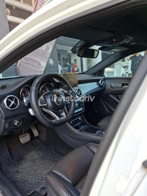مرسيدس GLA 200 2019 أبيض أوتوماتيك مستعملة للبيع في دمياط - 3