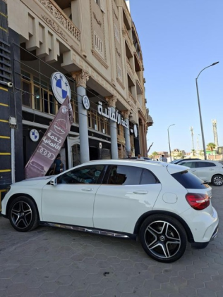 مرسيدس GLA 200 2019 أبيض أوتوماتيك مستعملة للبيع في دمياط