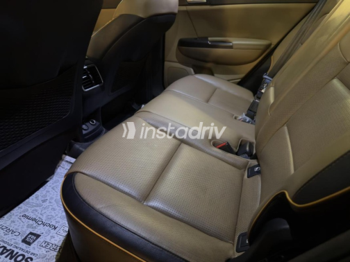 Kia Sportage 2019 Gray Automatic Used for Sale in Nasr city - 7