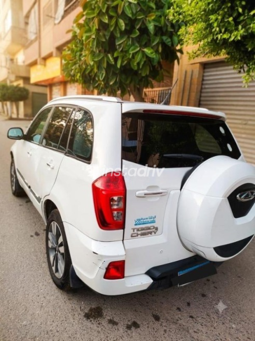 Chery Tiggo 3 2020 White Automatic Used for Sale in Greater Cairo ( Cairo + Giza) - 3