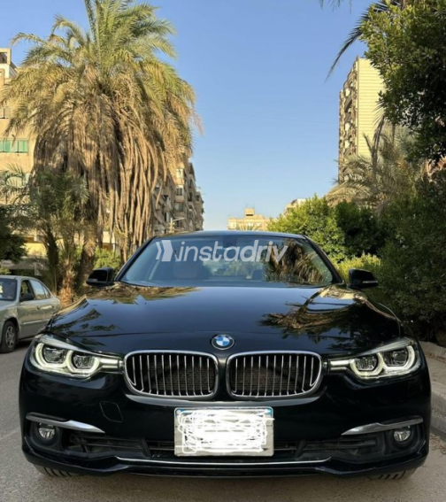 بي ام دبليو 318 2018 أسود أوتوماتيك مستعملة للبيع في مصر الجديدة - 1