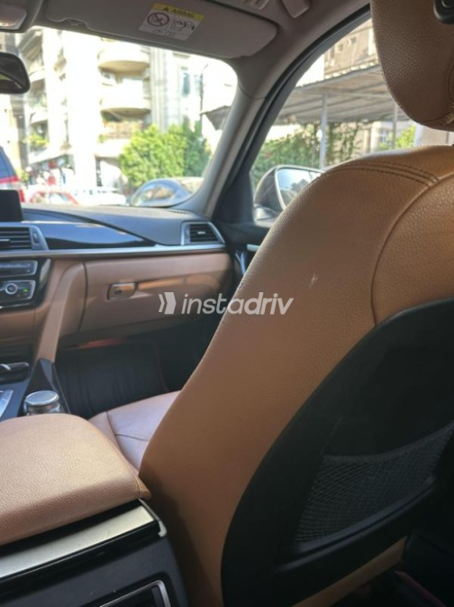 بي ام دبليو 318 2018 أسود أوتوماتيك مستعملة للبيع في مصر الجديدة - 7