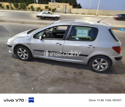 بيجو 307 2006 فضي أوتوماتيك مستعملة للبيع في القاهرة - 3