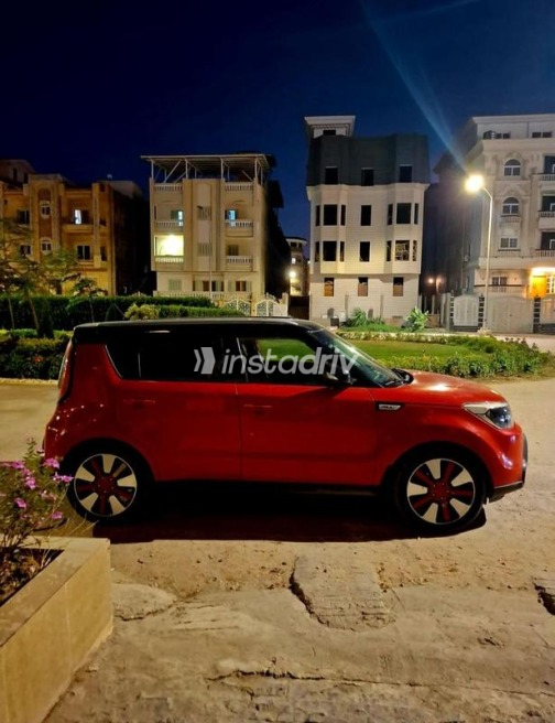 Kia Soul 2016 Red Automatic Used for Sale in Damietta - 4