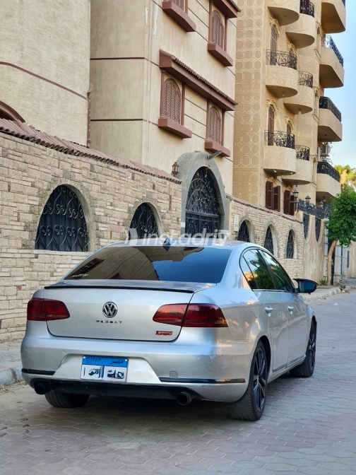 Volkswagen Passat 2012 Silver Automatic Used for Sale in Greater Cairo ( Cairo + Giza) - 4