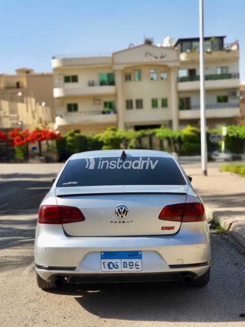 Volkswagen Passat 2012 Silver Automatic Used for Sale in Greater Cairo ( Cairo + Giza) - 7
