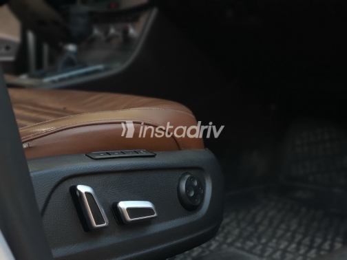 Volkswagen Passat 2012 Silver Automatic Used for Sale in Greater Cairo ( Cairo + Giza) - 10