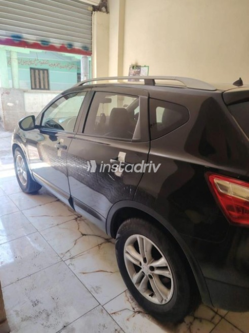 Nissan Qashqai 2014 Black Automatic Used for Sale in Mansoura - 3