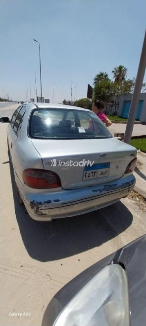 Hyundai Accent 2000 Silver Automatic Used for Sale in Alexandria - 2