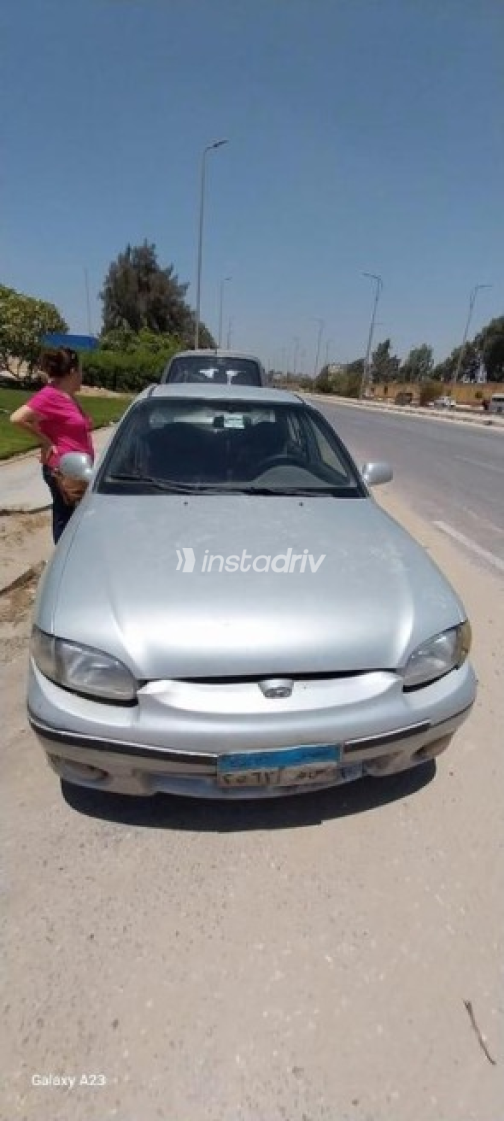Hyundai Accent 2000 Silver Automatic Used for Sale in Alexandria - 7