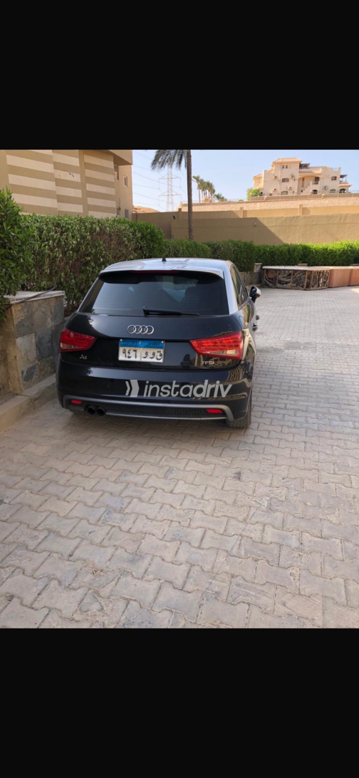 اودي A1 2012 أسود أوتوماتيك مستعملة للبيع في القاهرة الكبرى ( القاهرة - الجيزة) - 2