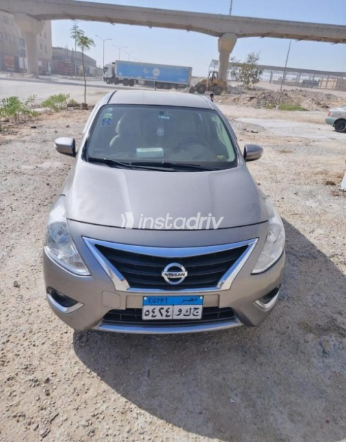 Nissan Sunny 2019 White Automatic Used for Sale in Greater Cairo ( Cairo + Giza) - 1
