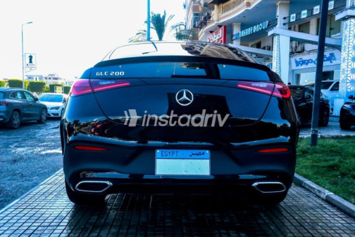 مرسيدس GLC 200 2025 أسود أوتوماتيك مستعملة للبيع في مدينتى - 6