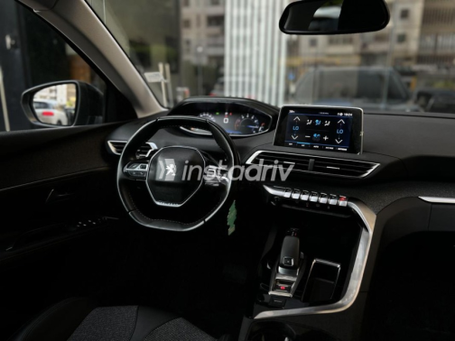 Peugeot 5008 2020 Black Automatic Used for Sale in Cairo - 5