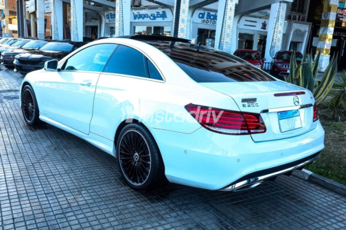 Mercedes E 200 2015 White Automatic Used for Sale in Madinaty - 4