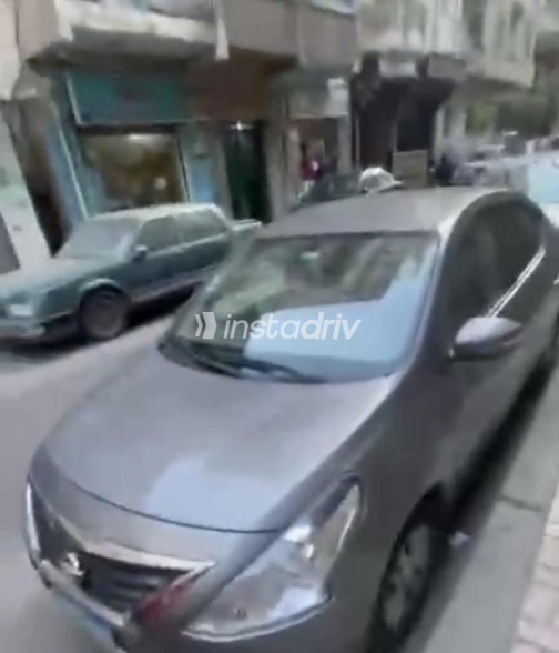 نيسان صنى 2022 رمادي أوتوماتيك مستعملة للبيع في الإسكندرية - 1