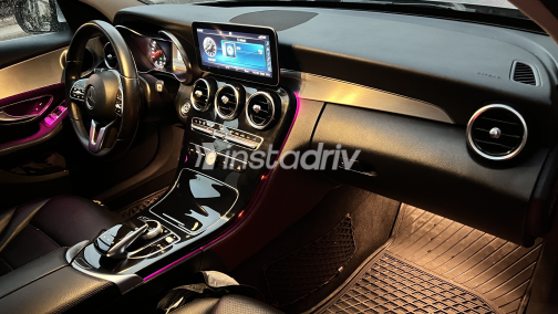 Mercedes C 180 2019 Silver Automatic Used for Sale in Greater Cairo ( Cairo + Giza) - 2