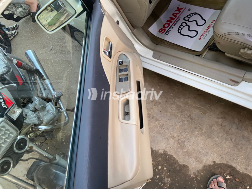 Mitsubishi Lancer Puma 2005 White Automatic Used for Sale in Greater Cairo ( Cairo + Giza) - 2