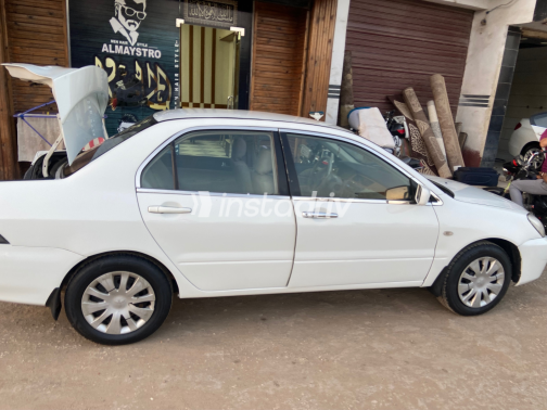 Mitsubishi Lancer Puma 2005 White Automatic Used for Sale in Greater Cairo ( Cairo + Giza) - 4