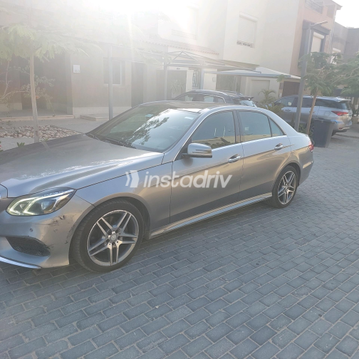 مرسيدس E 250 2014 فضي أوتوماتيك مستعملة للبيع في القاهرة الكبرى ( القاهرة - الجيزة) - 4
