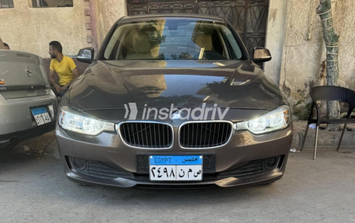بي ام دبليو 316 2013 بني أوتوماتيك مستعملة للبيع في الإسكندرية - 1