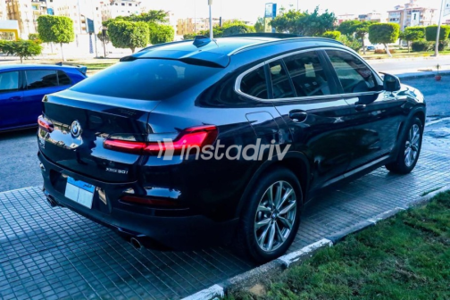 بي ام دبليو X4 2020 أزرق غامق أوتوماتيك مستعملة للبيع في مدينتى - 2