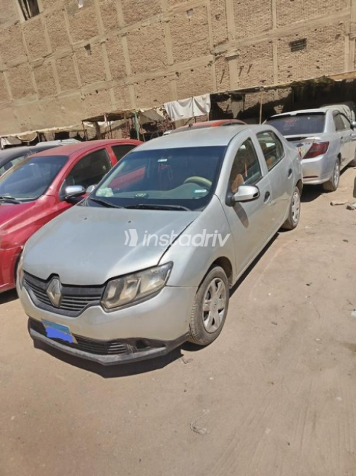 رينو لوجان 2015 فضي أوتوماتيك مستعملة للبيع في الجيزة - 3