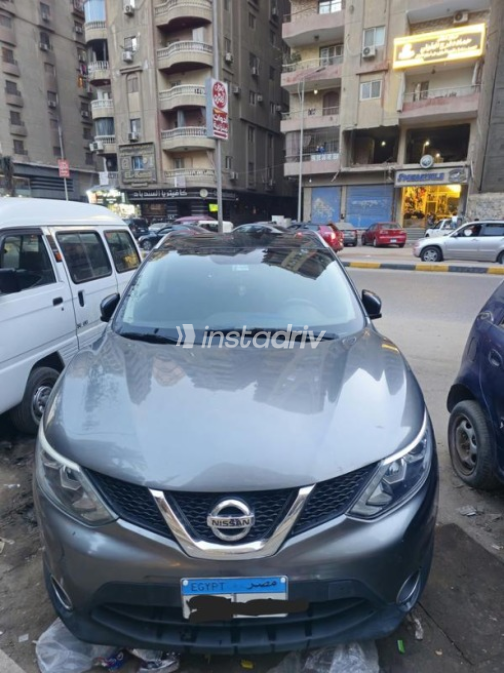 Nissan Qashqai 2017 White Automatic Used for Sale in Greater Cairo ( Cairo + Giza) - 1