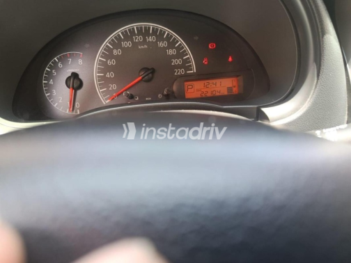 Nissan Sunny 2023 White Automatic Used for Sale in Greater Cairo ( Cairo + Giza) - 7