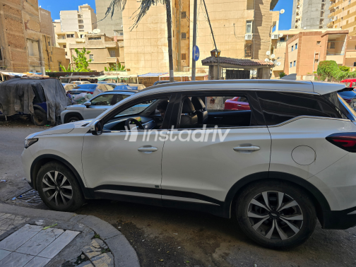 Chery Tiggo 7 pro 2022 White Automatic Used for Sale in Greater Cairo ( Cairo + Giza) - 4
