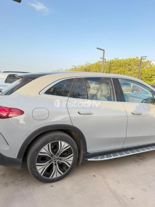 مرسيدس E 350 2024 فضي أوتوماتيك مستعملة للبيع في مدينة الشيخ زايد - 2