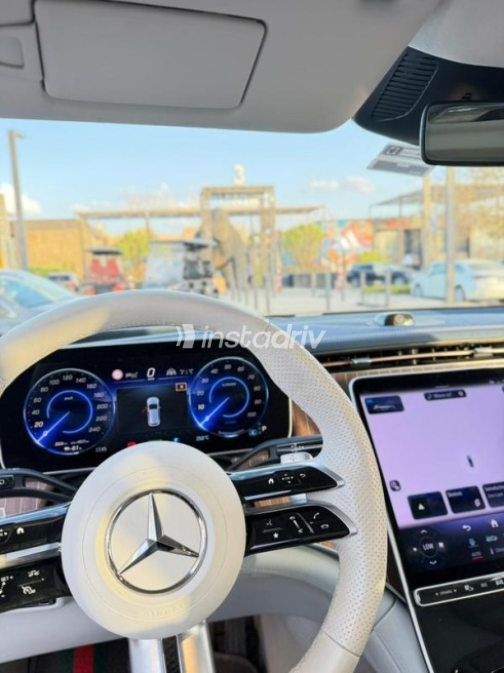 مرسيدس E 350 2024 فضي أوتوماتيك مستعملة للبيع في مدينة الشيخ زايد - 5