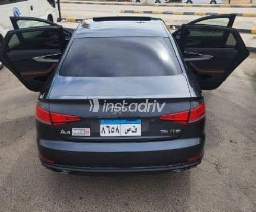 اودي A4 2019 أسود أوتوماتيك مستعملة للبيع في القاهرة - 10