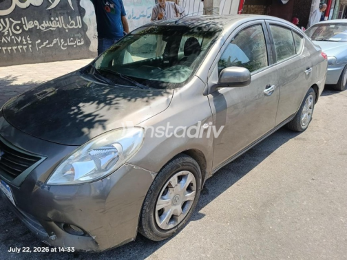 Nissan Sunny 2014 Bronze Automatic Used for Sale in Kafr el-Sheikh - 1