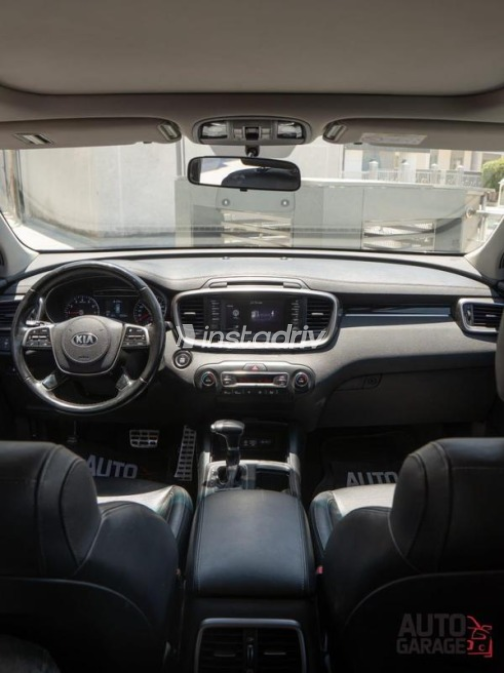 Kia Sorento 2019 Gray Automatic Used for Sale in Cairo - 4