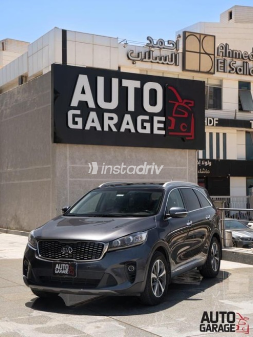 Kia Sorento 2019 Gray Automatic Used for Sale in Cairo - 5
